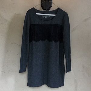 Soma long sweatshirt with lace accent